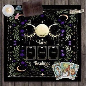 Triple Moon Tarot Cloth 29 X 29 NWT